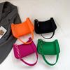 Bolso de Hombro Simple Bolso de Moda para Mujer Nuevo Bolso de Axila Popular Moda para Mujer Fresco Combinable Bolso Pequeño Este Año Negro