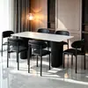 Mesa de jantar com tampo de pedra de acabamento fosco, adequada para apartamentos pequenos, conjunto de mesa e cadeiras de jantar retangulares, design minimalista e luxuoso, mesa de jantar com tampo de pedra preta