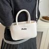 Bolsas Femininas da Moda Este Ano 2026 Nova Moda Bolsa Transversal para Mulheres Ins Nicho Versátil Bolsa de Ombro para Mulheres