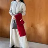 Suéter Cardigan de Gola Redonda Suave de Botão Único + Saia Estilo Francês Novo para Outono e Inverno - Conjunto de Duas Peças da Moda para Mulheres