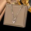 [Collar + Pulsera + Pendientes] Diseño de Nicho Personalizado Europeo y Americano Transfronterizo Conjunto de Joyería de Acero de Titanio Estilo Frío Venta al por Mayor