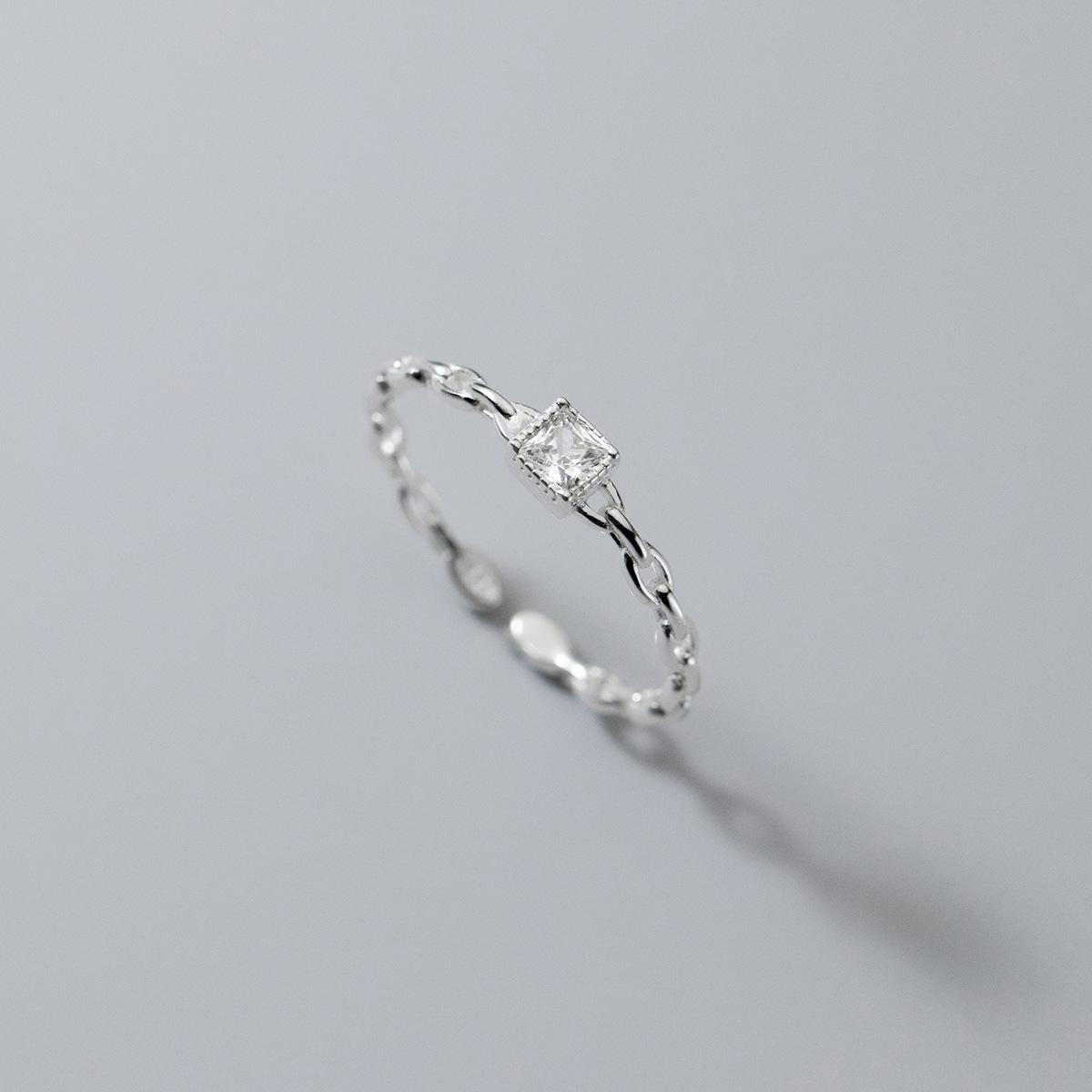 J9071-方钻锁链戒指