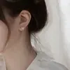 Aretes de diamantes con la letra H para mujer, aretes nuevos de moda y únicos de lujo ligero de celebridad de internet, accesorios para orejas de moda con diseño de nicho