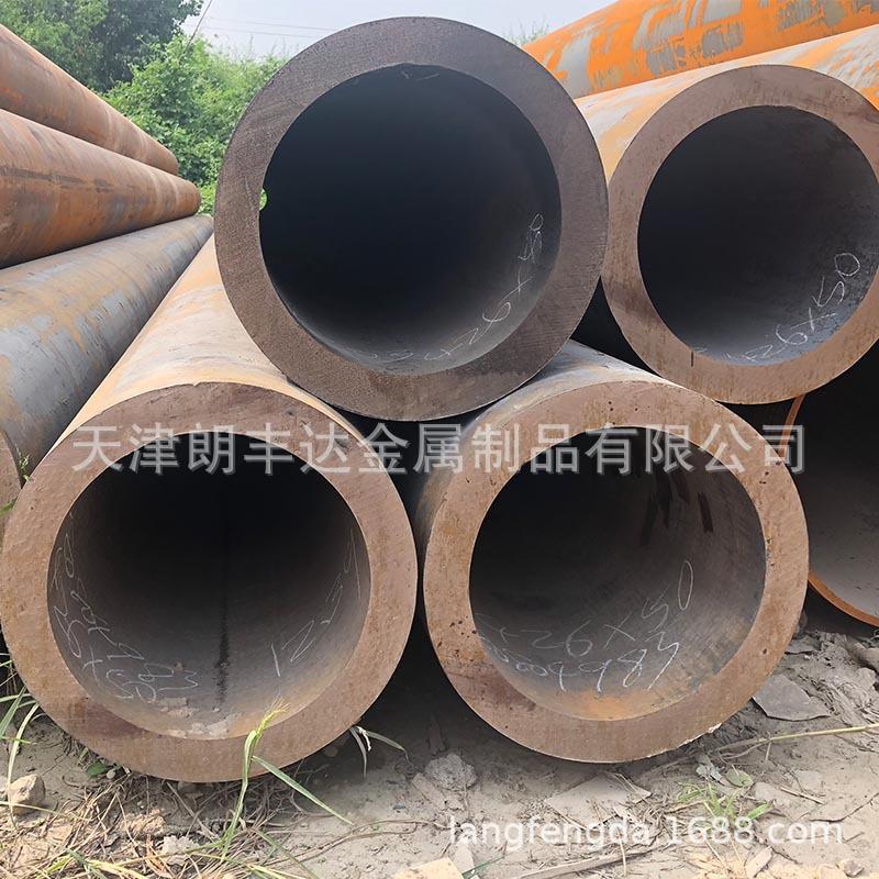 无缝钢管1.JPG