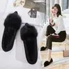 Zapatos Planos de Puntiagudos con Pelo para Mujer 2026 Nuevos Mocasines Negros Otoño/Invierno Versátiles Suela Suave Zapatillas de Algodón con Plus de Terciopelo para Mamá