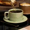 Juego Creativo Retro de Taza y Platillo para Café Cocido en Horno Cerámico con Sensación de Lujo, Taza y Cuchara para el Té de la Tarde, Juego en Caja de Regalo