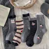 Calcetines para Mujer Otoño e Invierno Nuevos Lindos Dibujos Animados Perrito Calcetines de Media Pantorrilla Cálidos Piel de Conejo Suaves Cómodos Calcetines Flojos Venta al por Mayor