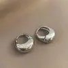 Pendientes de Aro Exagerados Minimalistas y Elegantes Moda Joyería de Lujo Nicho Pendientes Versátiles de Gama Alta para Mujer