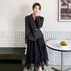 Foto real en stock elegante traje estilo Chanel de socialité chaqueta + falda combinable