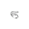 Nuevo anillo geométrico de acero de titanio a la moda, anticaída, para mujer, de nicho, de alta calidad, ligero, de lujo, de acero inoxidable, anillo abierto.