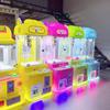 Máquina de muñecas para niños, máquina de juegos pequeña, equipo de videojuegos, mini máquina de muñecas rotomoldeadas, máquina de boutique pequeña, máquina de regalos
