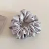 Scrunchie de Cetim Perolado Estrelado com Strass, Pera Coreana, com Toque de Luxo, Suave e Elegante, Elástico de Cabelo, Acessório de Cabelo