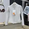 Chaqueta nueva de estilo LU asequible para otoño/invierno con forro polar y cuello alto, diseñada para mantenerte abrigado, con corte ajustado y tecnología de retención de calor de grafeno