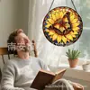 Colgante de Cristal de Colores Cruz Girasol Mariposa Adorno de Cristal para Colgar en Casa Decoración de Ventana Atrapasoles para Jardín