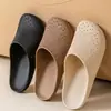 Nuevos Zuecos de Malla Transpirables para Exteriores de Verano con Punta Cerrada para Mujer, Pantuflas Perezosas para Interiores del Hogar, Zapatos Estilo Birkenstock