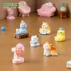 Novos acessórios de decoração DIY de paisagem em miniatura com tema de gato para o dia a dia; estatuetas de resina retratando gatos em suas rotinas diárias