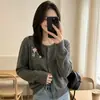 Abrigo suéter de forro polar tipo oso de peluche con cuello redondo para mujer, nueva colección otoño 2026, cárdigan top de punto de ganchillo bordado estilo francés suave