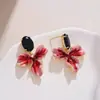 Pendientes de Flor de Pétalo con Esmalte de Lujo Ligero Otoño e Invierno Diseño Único de Nicho Pendientes de Flor Exquisitos Retro Pendientes Adelgazantes
