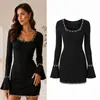 Vestido tejido con adornos de perlas negras, manga larga, cuello cuadrado, corte ajustado corto, estilo europeo y americano, ropa de mujer transfronteriza