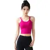 Top de tirantes cruzados en la espalda para yoga con almohadillas en el pecho, cómodo y de soporte, adecuado para correr, entrenar y como capa exterior