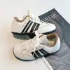Sapatos femininos Agande tênis de treino 2026 Outono sapatos infantis Kids versáteis tênis de cano baixo para skate Tênis esportivos masculinos para atividades ao ar livre