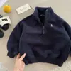 Suéteres de Lã para Crianças, Jaquetas Pulôver para Crianças, Tops de Outono/Inverno Masculinos Estilo Coreano, Roupas Bonitas para Crianças para Manter Aquecido no Outono e Inverno