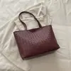 Bolso Retro de Gran Capacidad y Corte Holgado para Mujer 2026 Nuevo Bolso de Hombro Único de Moda Bolso Tote Diario para Viajes de Oficina