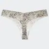 Ropa interior sexy de estampado de leopardo europeo y americano para mujer, sin entrepierna, cómoda, de seda helada, sin costuras, transpirable, de cintura baja, adhesiva para mujer temu