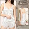 Nuevo conjunto sexy de camisola y shorts para estar en casa, con un diseño puro y seductor con ribete de encaje calado, un conjunto de pijama de dos piezas para mujer