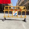 Novo material de plástico rotacional de três furos de cavalo d'água gabinete municipal Cidade de plástico cerca móvel isolamento integrado Balde de pára-choques de cais