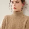 Cashmere Outono/Inverno 2026 Novo Suéter Feminino de Gola Alta Curto em Tricô de Ponto Trançado Base de Cashmere Suéter Quente Espessado