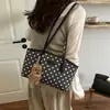 Bolsa tote, bolso de mujer, moderno y a la moda, diseño de lunares, nuevo estilo transfronterizo, gran capacidad, bolso de hombro, estilo coreano, adecuado para ir al trabajo, bolsa grande para el antebrazo