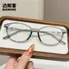 Montura de gafas estilo ins coreano 30388, simple y versátil, hace que el rostro se vea más pequeño, luz azul anti-luz, gafas sin graduación para hombres y mujeres, se pueden adaptar con lentes de prescripción