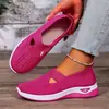 Zapatos de Tela Old Beijing para Mujer Otoño 2025 Nuevos Transpirables Zapatos para Mamá de Mediana Edad y Mayores Talla Grande Zapatos para Mujer Transfronterizos TEMU
