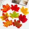 Hoja de Arce Simulada 100 Piezas Hoja de Arce Falsa Hoja Falsa Adornos Decorativos Accesorios para Fotografía de Bodas Plantas Simuladas