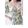 Comercio exterior ropa de mujer 2023 Verano nuevo estilo coreano ropa privada moda socialite temperamento vestido con cordones estampado y abertura