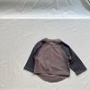 Camiseta de empalme para niños de estilo coreano, suéter para bebé, cuello redondo, manga larga, camisa de algodón para bebé, primavera y otoño