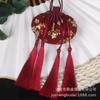 Bolsa vacía de bolsitas de loto de Hanfu clásicas, muy vendida en el Festival del Bote del Dragón, con borlas portátiles y cuello de viento y bronce.