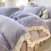 Juego de ropa de cama de cuatro piezas de terciopelo de leche de invierno, cálido y con forro polar, estilo princesa con ribete de encaje, funda de edredón de forro polar coral, sábana bajera y faldón de cama