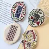 Novos Patches de Tecido Bordado de Algodão e Linho Estilo Coreano com Plantas e Flores para Roupas DIY, Acessórios de Cabelo, Acessórios de Bolsa/Acessórios de Broche