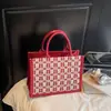 Bolsa de Tote Festiva Roja para Mujer 2026 Modelo Nuevo Ceremonia de Boda Bolsa para Dama de Honor Moda de Nicho Bolso de Hombro Festivo para Novia