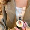Collar con colgante de anillo de resina estilo chino vintage para mujer, cadena de clavícula larga de cuero de alta calidad, accesorios para suéter