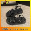 Sandalias casuales de una tira a la moda 2026 primavera/verano nuevos zapatos de playa sandalias de plataforma para mujer para uso exterior en verano