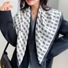 Estilo Nuevo Primavera 2026 Bufanda Cuadrada Grande 90 para Mujer Elegante Estilo Coreano Seda Sarga Moda Estampado Mariposa Bufanda Decorativa para Cuello