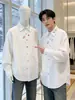 Moda Masculina Outono Personalidade Novo Estilo Chinês Camisa Bordada Homem Adolescente Vibe de Alto Padrão Bonito Travesso Camisa de Gola Solta