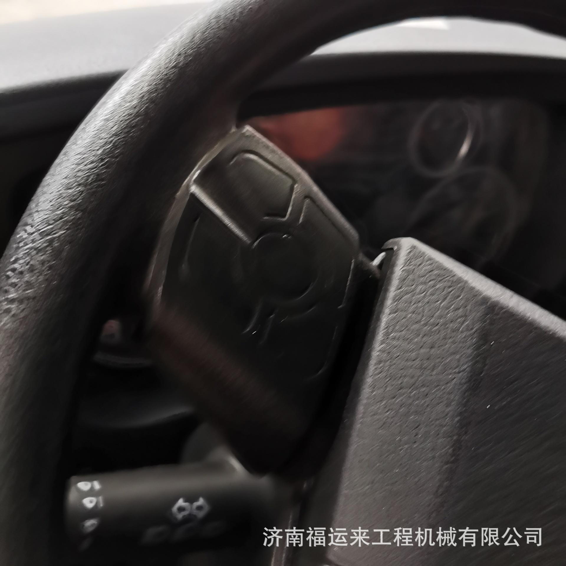 T7H驾驶室 (20).jpg