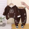 Novo Conjunto de Moletom com Capuz Infantil para Primavera e Outono Conjunto com Capuz de Estampa Floral Tendência Legal Popular Roupa Estilosa para Bebê Tendência