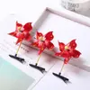 Pin de molinillo para el día nacional, amor, estrella de cinco puntas, mano sosteniendo Palo, diadema con bandera nacional, accesorios para el cabello, regalo para actividad de promoción de negocio de WeChat