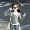 Conjunto de Otoño para Niñas Nuevo Estilo Coreano Suéter de Punto Falso de Dos Piezas y Jeans de Pierna Ancha para Niños Mayores, Conjunto de Dos Piezas Casual y a la Moda
