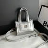 Bolsa Pequena Quadrada de Verão Yuezi 2026 para Mulheres, Bolsa Simples e Elegante, Doce Bolsa de Ombro Transversal